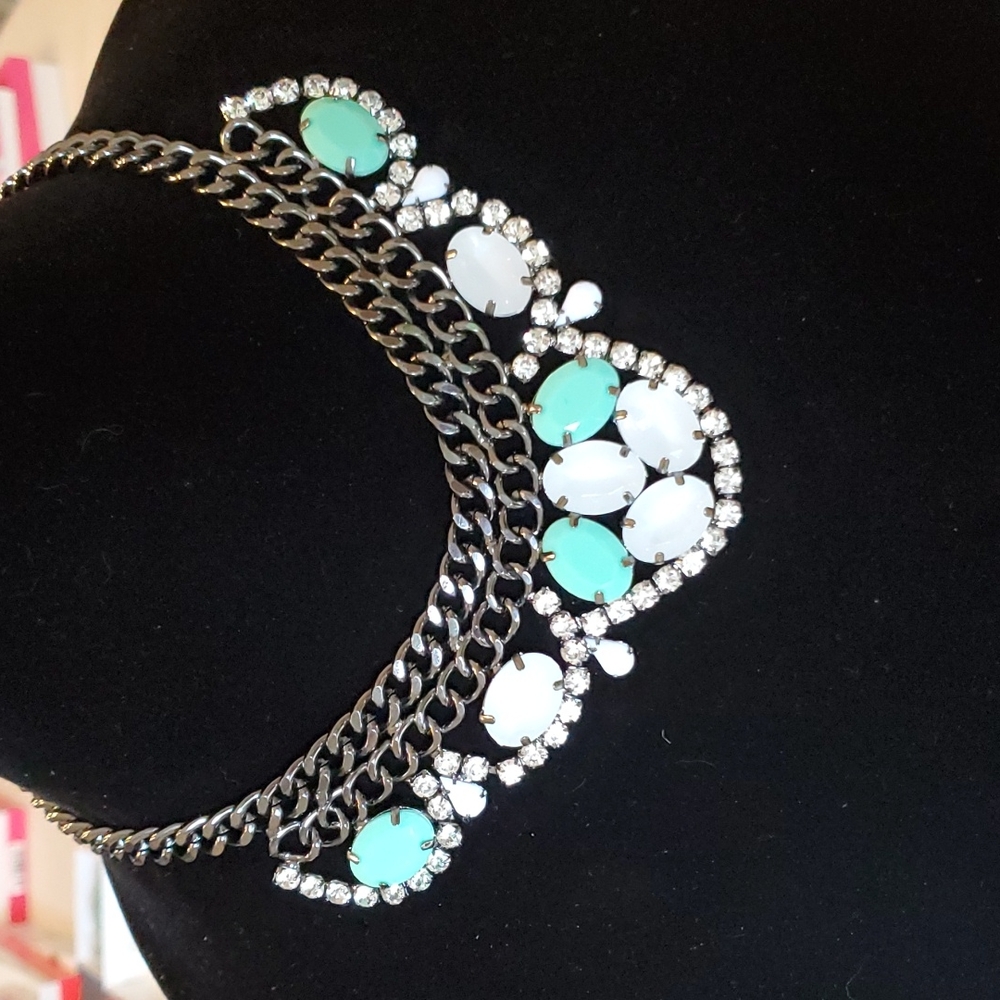 Premiere Designs beautiful white and teal choker